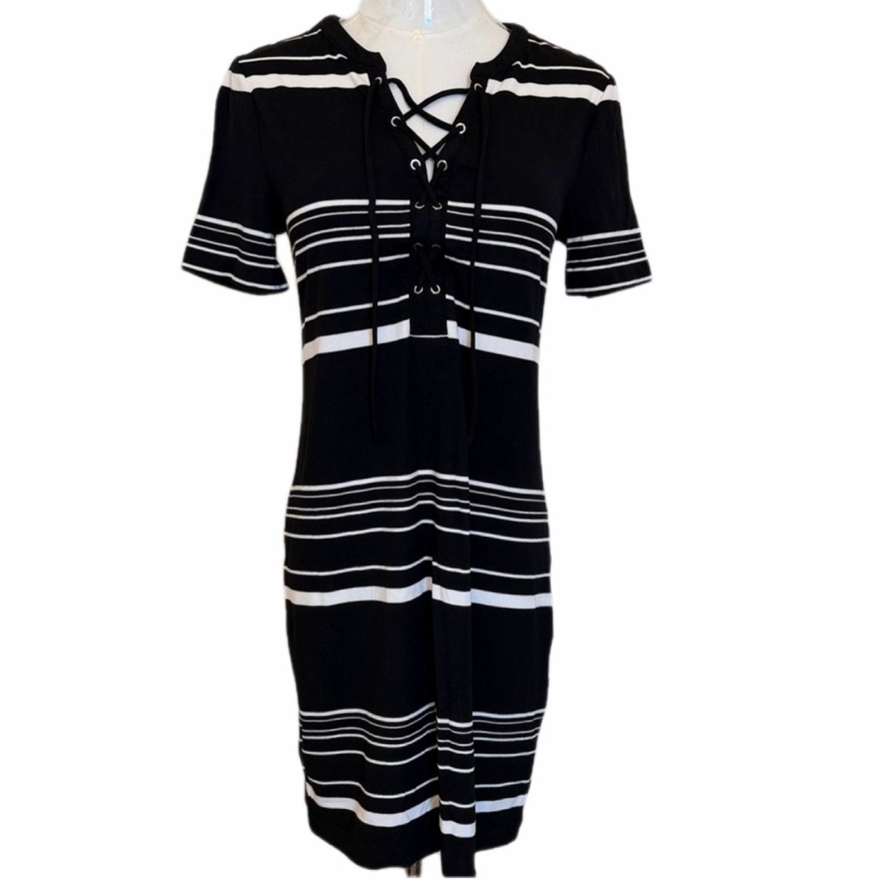 White House Black Market Black and White Striped Lace-Up T-shirt Dress Sz XS
